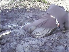 mud dress 63