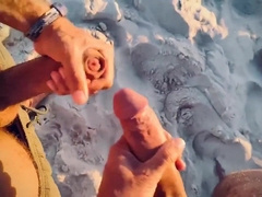 Frontism hard-ons with XXL spunks in a paradise beach at sunset