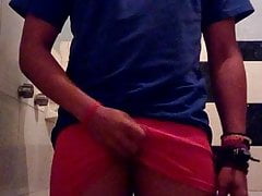 Handjob in My bathroom again : p