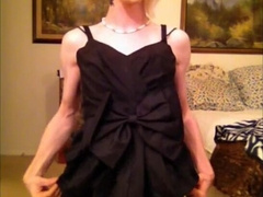 SiSSY HOMECOMING b. HAVE FUN