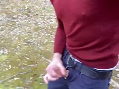 Tjenner: I jerk and squirt cum on my jeans at a public park!