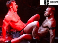 Sexy Gurthie Cocked Sir Peter Rails Jock On Live Show