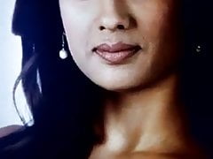 SHWETA TIWARI CUM TRIBUTED