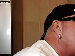 Gloryhole dude shows sucking skills while jerking cock