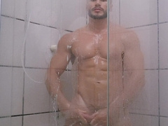 Peralta shower solo show