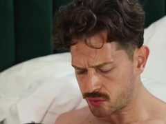 Falcon 1971, Ty Santana, Johnny Donovan