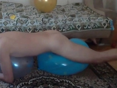 Balloon play popping humping cum 2