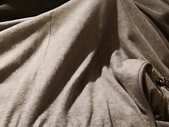 Look it's moving! Grey sweat pants bulge