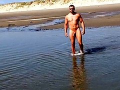 Nude Beach Big Dicked Hunk - Mrbritainx