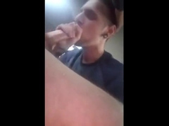 Cum sucking in a car 4