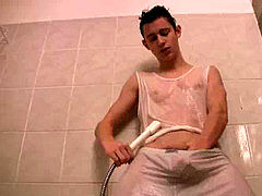 lovely man - jerking in the Shower