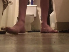 Fit man shoots a load on soles