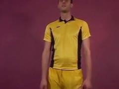 Sporty stud teases with his bare feet and jerks off