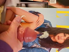 Cumming for Selena Gomez and licking it up