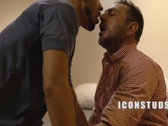 No-condom, elijah-wilde, gay-porn-video