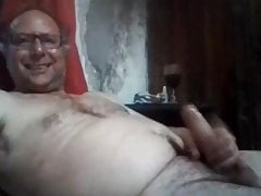 Daddy smiling and jerking 050220