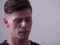 Hunk and twink in hot sixtynine before penetration