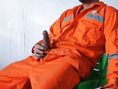 Road construction worker masturbates and cums
