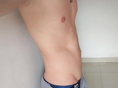 eighteen yr elderly dude milks off