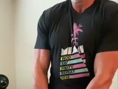 Fit DILF in Silkies Gropes one out