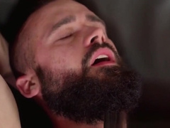 Skinny twink sucks hunks dick before barebacking him