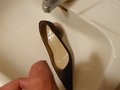 Piss in wifes grey suede shoe