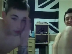 soldiers flashing on cam 2