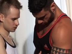 Twinks Tha Loves To Be Fuck By Muscle Step daddies (4)