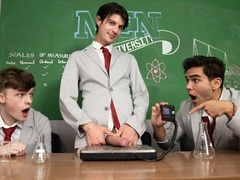 Morgxn Thicke's office is the perfect place for fucking