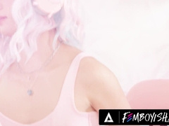 Gamer Fem Twunk Gets Wet Pummeled