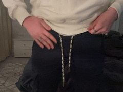 i jerkoff my large rod while my gf no at home