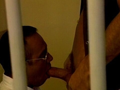 Kink for a convict (Rory Mason and Drew Larson)