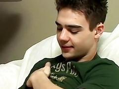 Flexible jock tugs on his big cock and sucks it