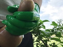 Quick OUTDOOR wank with LATEX pants and gloves