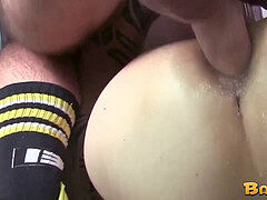 Hunky parent drills his favorite twink with his bare giant schlong