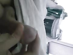 Geil wichsen und abspritzen