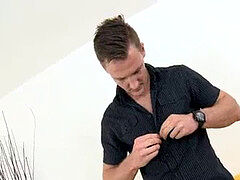 Glazy facial spunk geyser for stud