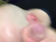 AMPLE PIPE FELLATED IN AIPORT SHOWER