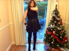 Alison In Hip Shoes - Fapping Under The Christmas Tree