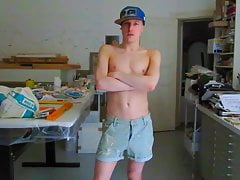 TWINK IS ALWAYS HUNGRY FOR RAW COCK