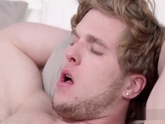 muscular blondes fucking in a bed (full video)