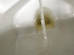Pee