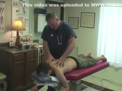 Visitando o medico (exame)