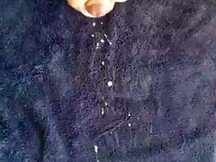 LARGE CUMSHOT ON TOWEL