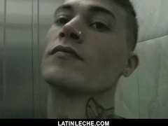 ❤️LatinLeche-Stunning tattooed mexican blower hooks up with stranger on camera