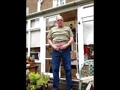 Garden wank