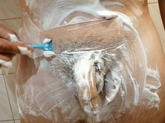 The Man in the Shower Masturbates off his not Giant Spear