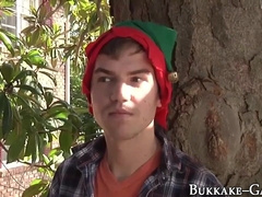 Homosexual Elf Gets Xmas Mass Ejaculation