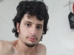 four mins feeding Steaming dogs to myself