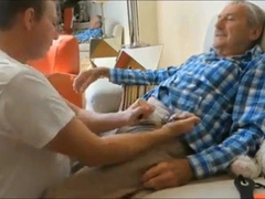 Père meatpipe - Amateur Grizzly Suce